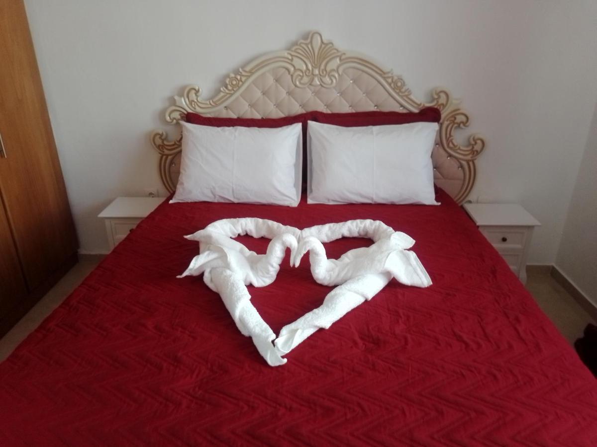 Precious Apartment Corinth エクステリア 写真