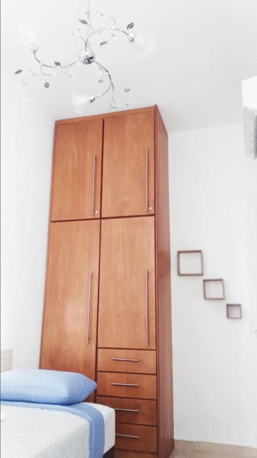 Precious Apartment Corinth エクステリア 写真